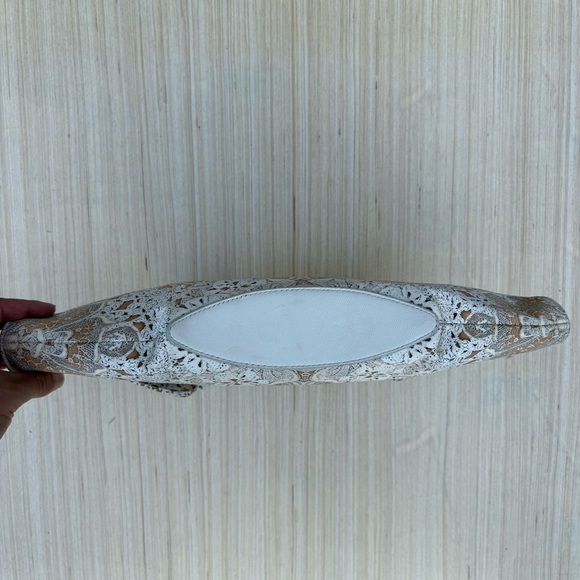 Alexander McQueen De Manta lace print silk satin large clutch bag - Picture 12 of 16